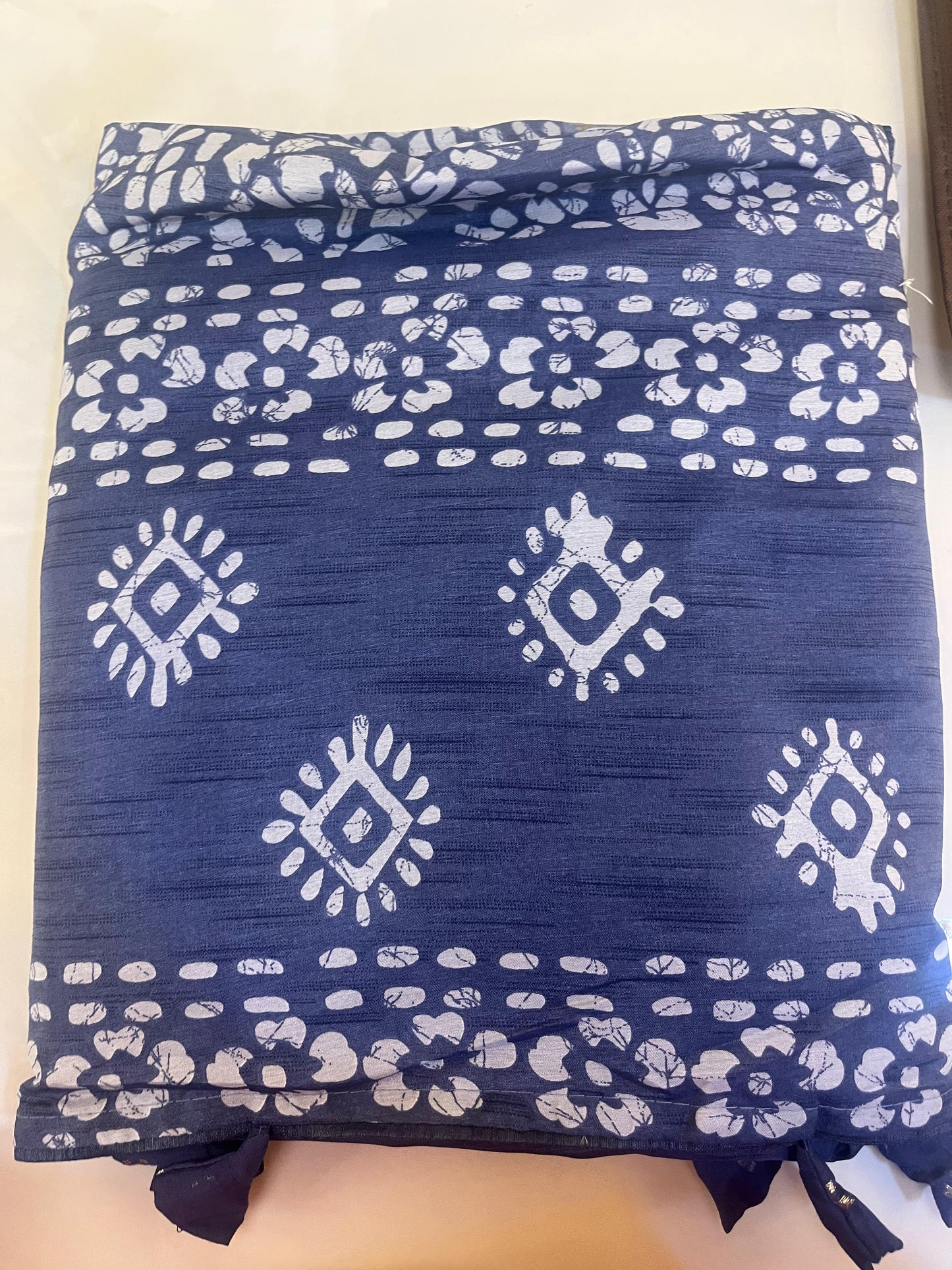 Dolla silk jacquard border (4 colors)