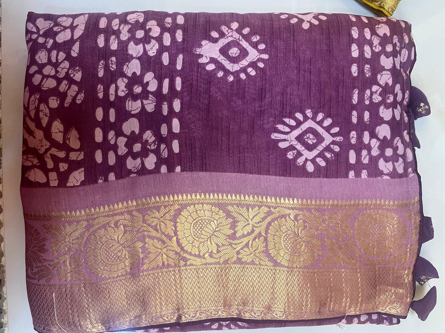 Dolla silk jacquard border (4 colors)
