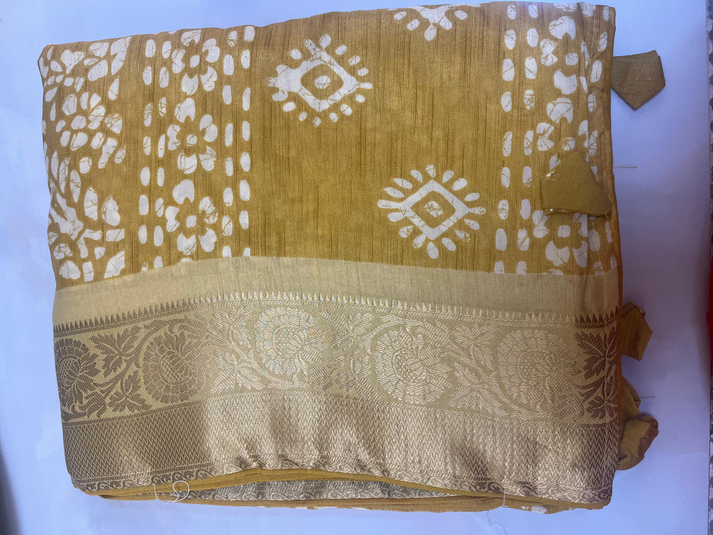 Dolla silk jacquard border (4 colors)