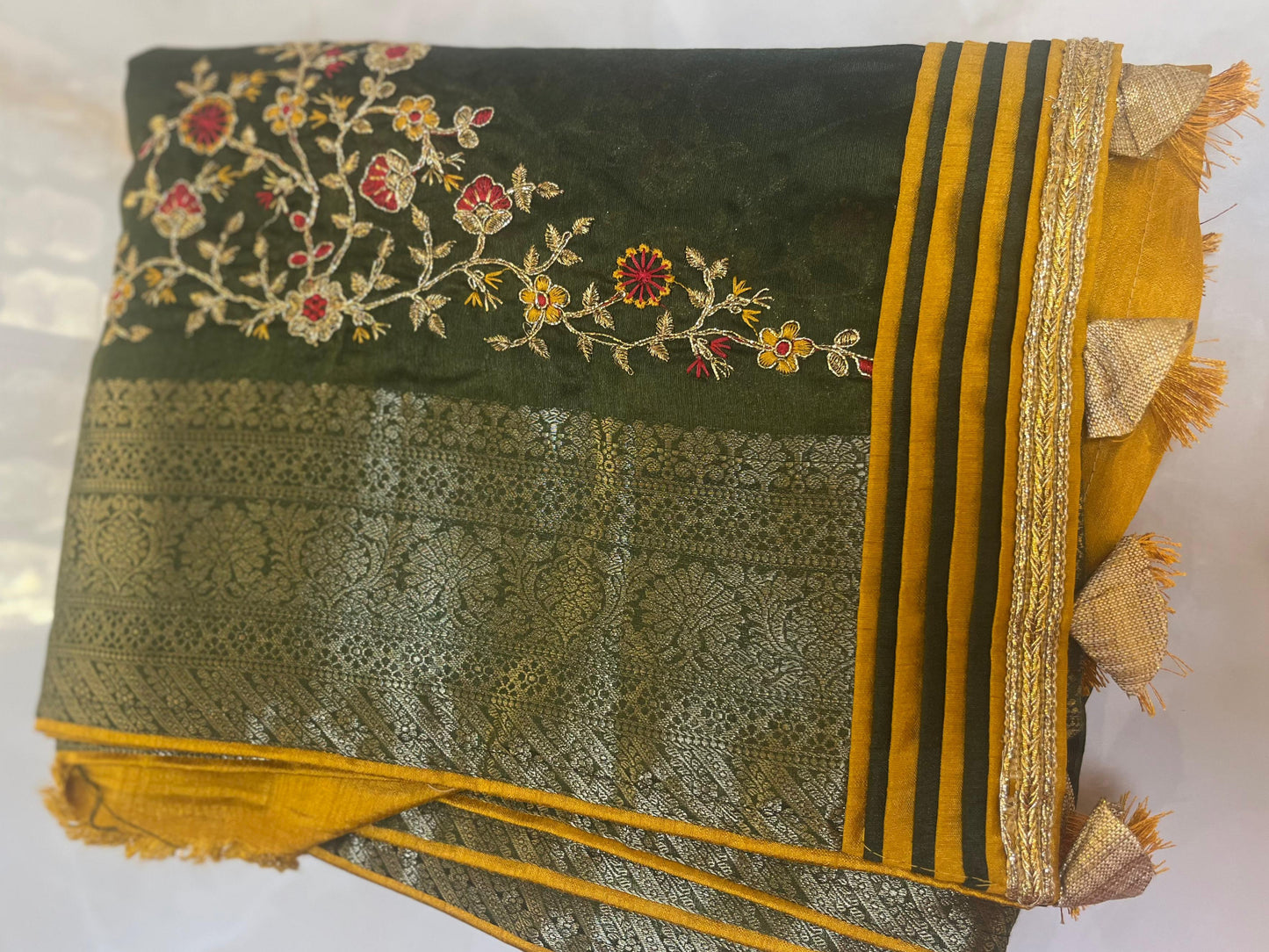 Spun cotton jacquard border (2 colors)