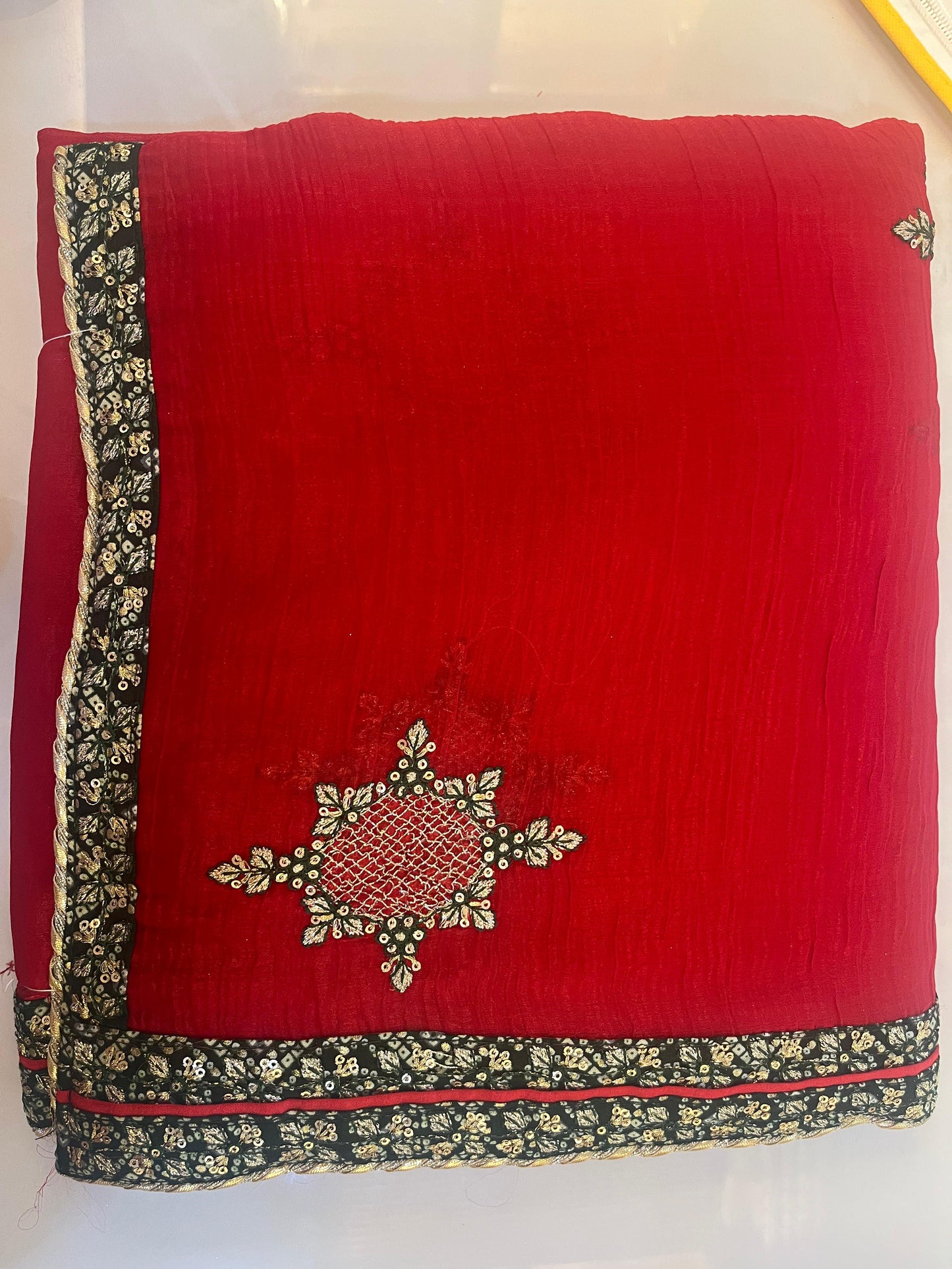 Tissue saree with embroidered border(2 colours)