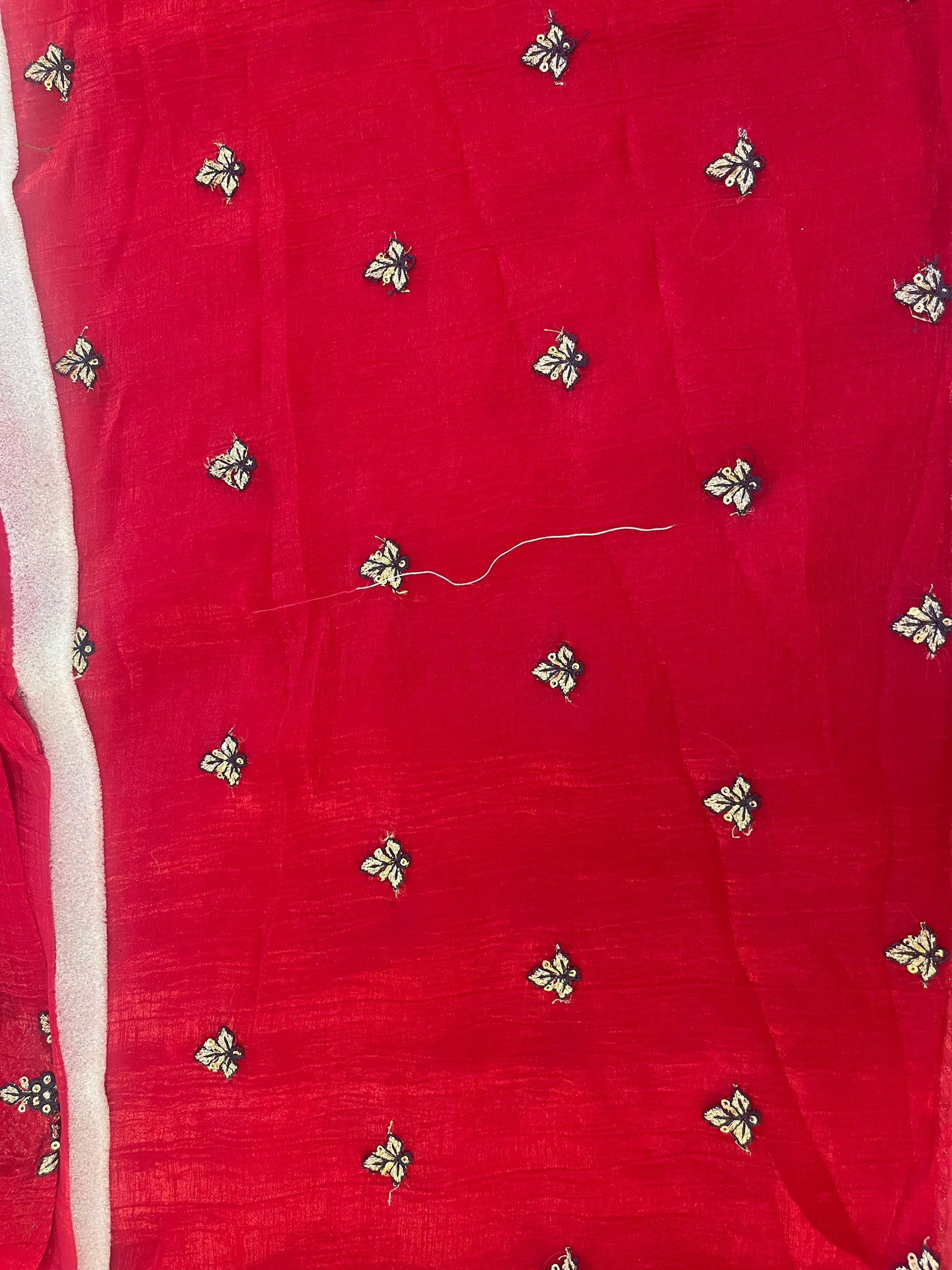 Tissue saree with embroidered border(2 colours)